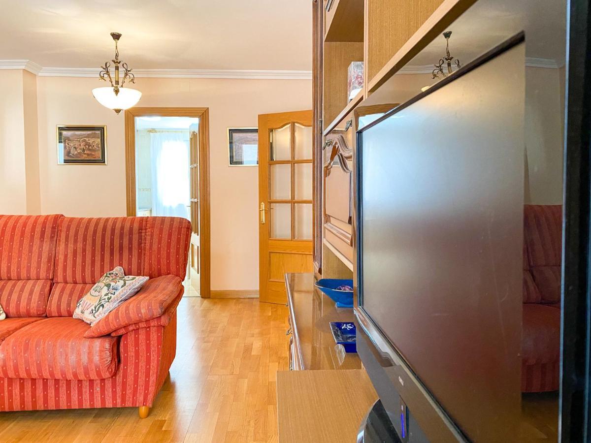 Vivienda Turistica Los Leones Берланга де Дуеро Екстериор снимка