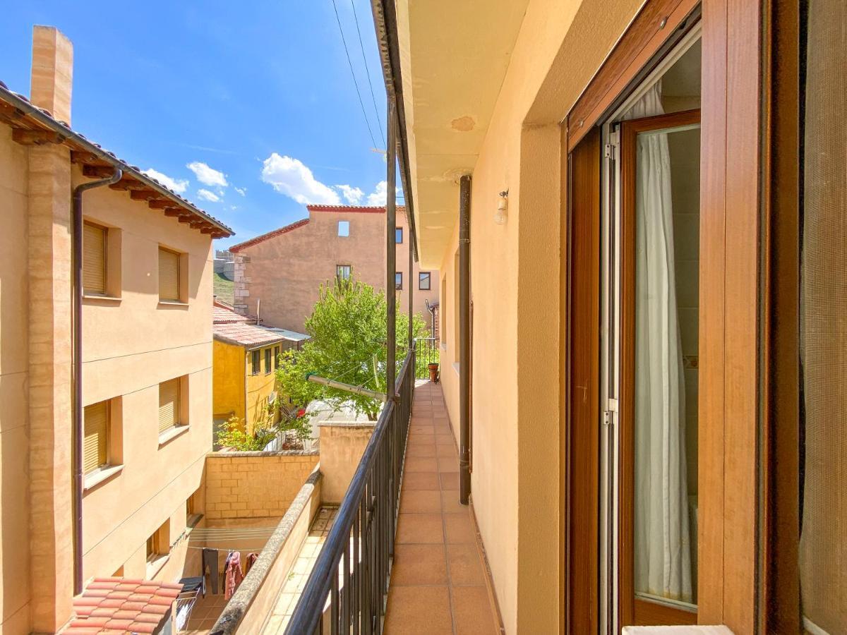 Vivienda Turistica Los Leones Берланга де Дуеро Екстериор снимка