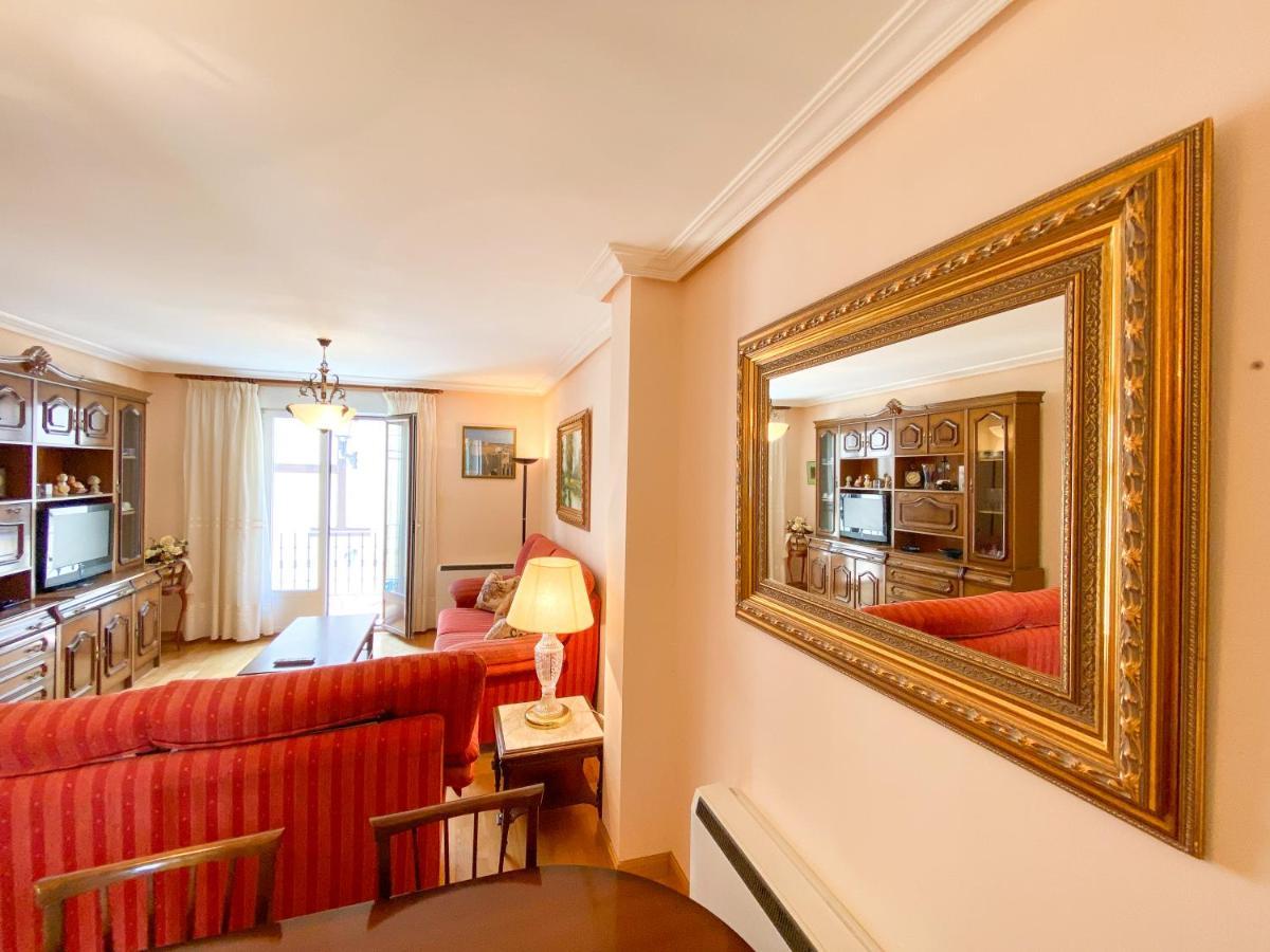Vivienda Turistica Los Leones Берланга де Дуеро Екстериор снимка